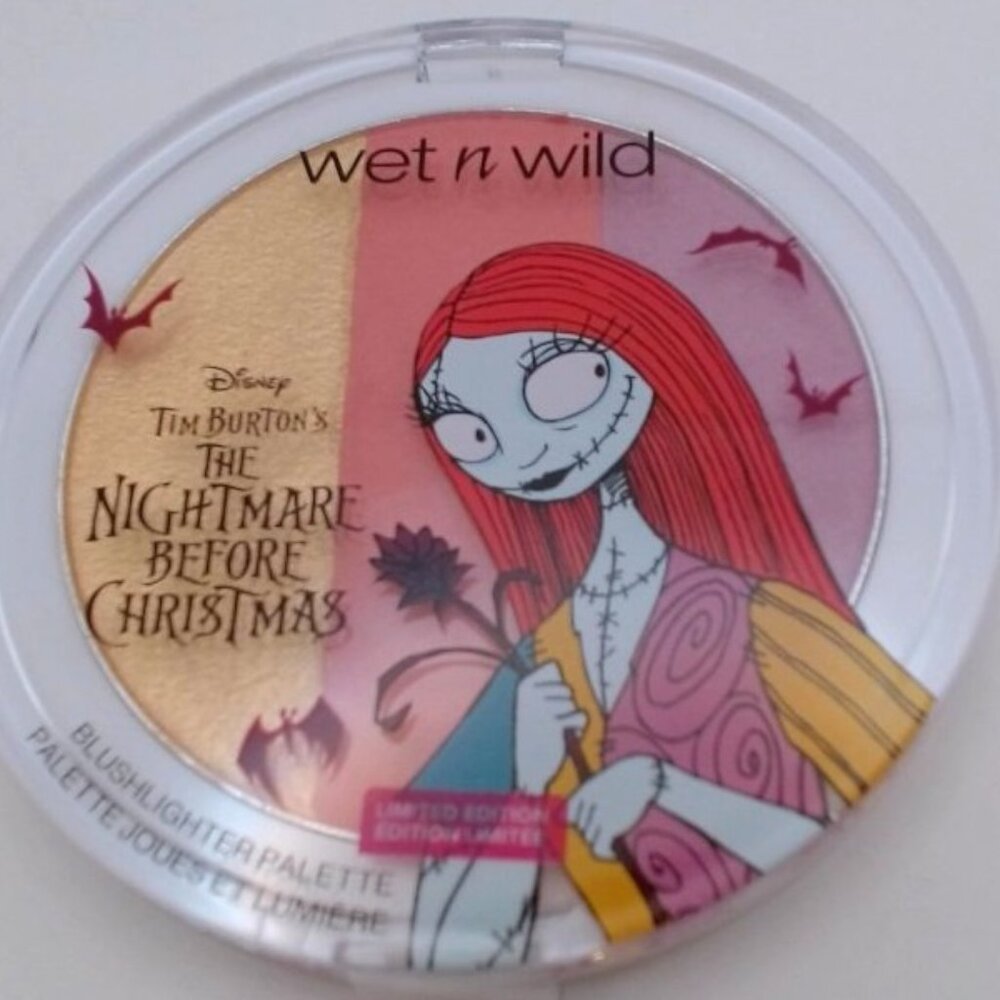 Wet n Wild Nightmare before‎ Christmas - Blush Highlighter Palette in Patchwork